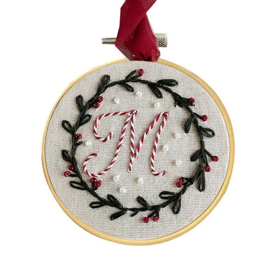 DIY Embroidered Christmas Ornaments Personalized Initial A–Z Monogram Embroidery Set Mini Handmade Christmas Embroidery