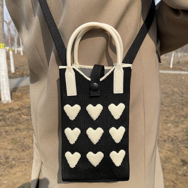 1 Peça Meninas Fofo Bolsas Transversais Ao Ar Livre Coreanas Mini Bolsa de Mão Quadrada Tricotada em Coração Para Mulheres Pequena Bolsa de Ombro para Celular