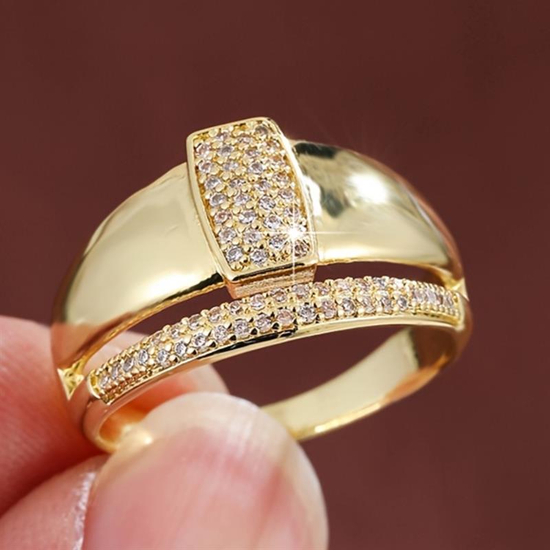 Huitan Luxury Women Ring Gold Color Geometric Design Wedding Party Elegant Accessories Lady Charming Jewelry Inlaid Shining CZ