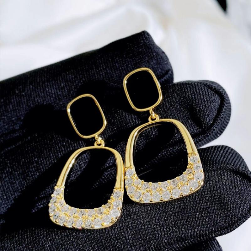 GemChic Women's Earrings Fashionable Ear Stud Needle Embed Zircon Square Exquisite Earrings Birthday Christmas Jewelry Gift