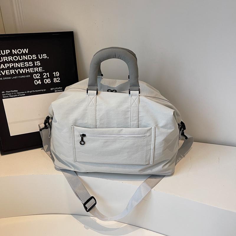Minimalist Travel Duffel Bag with Front Pocket Large Capacity Weekend Casual Carry On Bag
