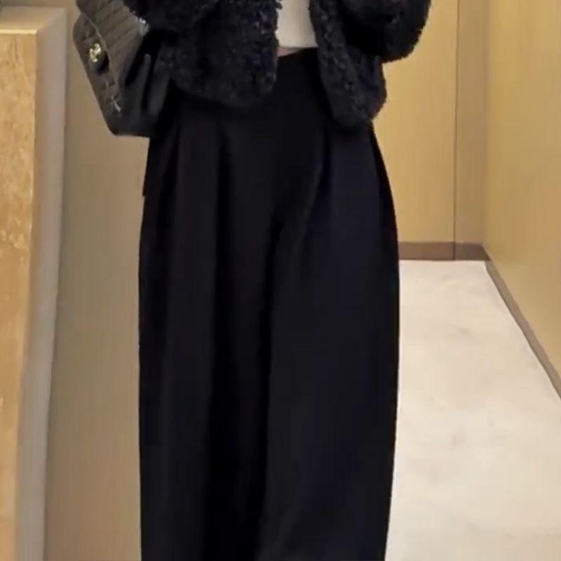 High-Waisted, Wide-Leg Pants: Slimming, Hip-Covering Style for Spring & Autumn