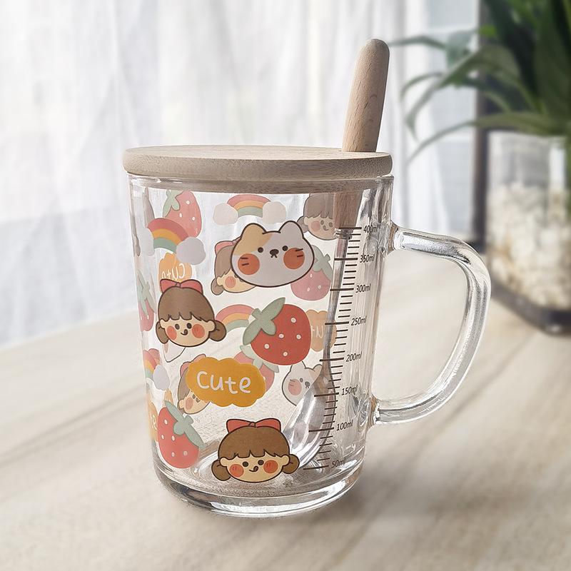 Cupa de lapte drăguță din sticlă cu pai de desene animate, cu capac și linguriță, cadou personalizat.