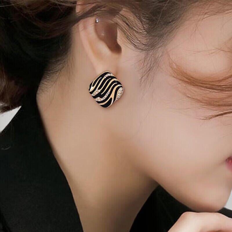 Stud Earrings High Sense Light Luxury Cold Wind Leopard Print Fashion Temperament Earrings Female Personality Cool People Niche Design Earrings