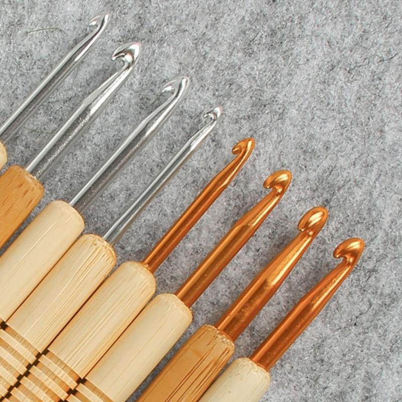 9Pcs Ergonomic Crochet Hook 2.0mm-6.0mm Wood Handle Crochet Hook for Beginner Adult Knitting Sweater Scarves Bag Socks