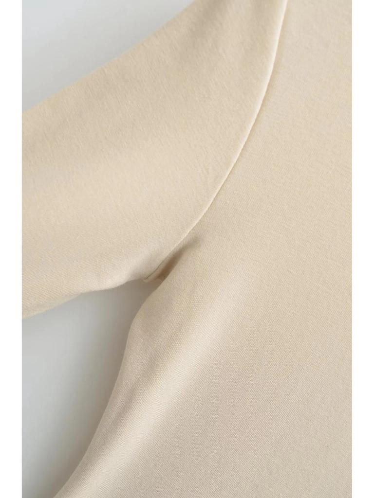 Women's Spicy Girl Round Neck Long Sleeve Yoga Tee - Slim Fit, Solid Color, Elastic Base Layer