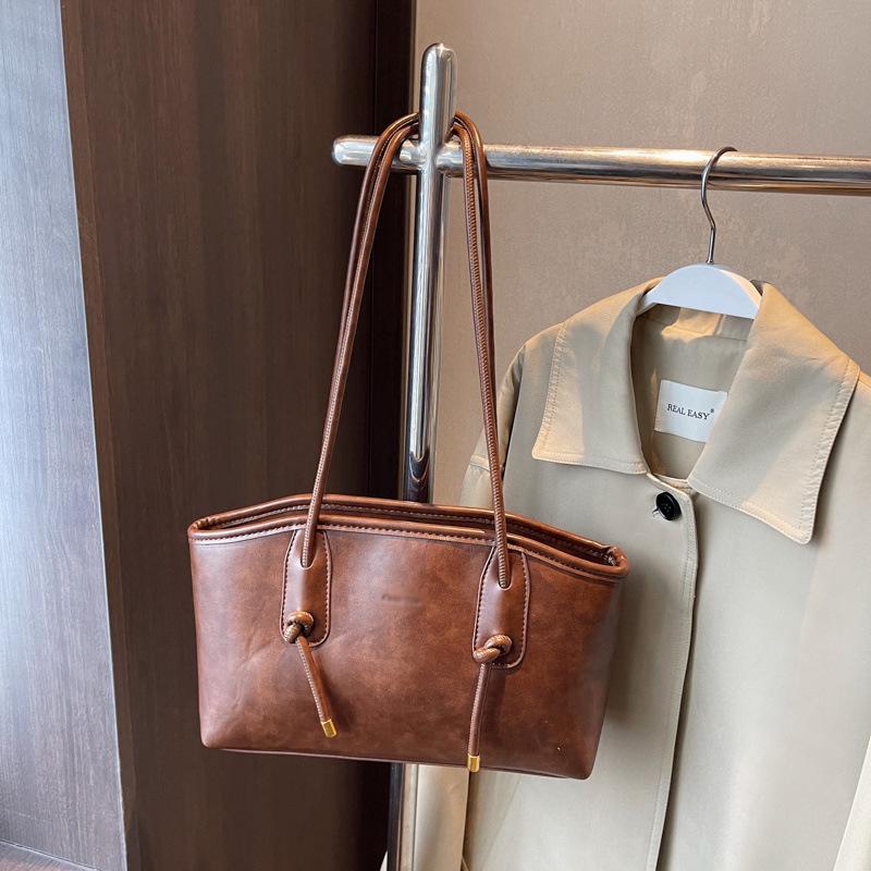 2024 Autumn/Winter Women's High-End Retro Large Capacity Shoulder Tote Handbag
