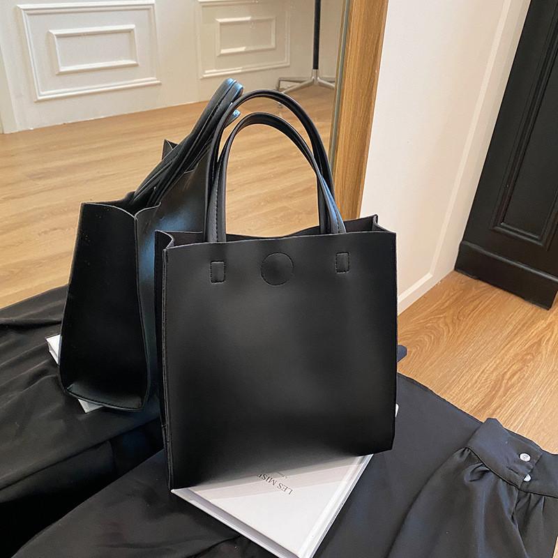 Street Style Ladies Tote Bag With Pu Material And Magnetic Closure For Daily Use