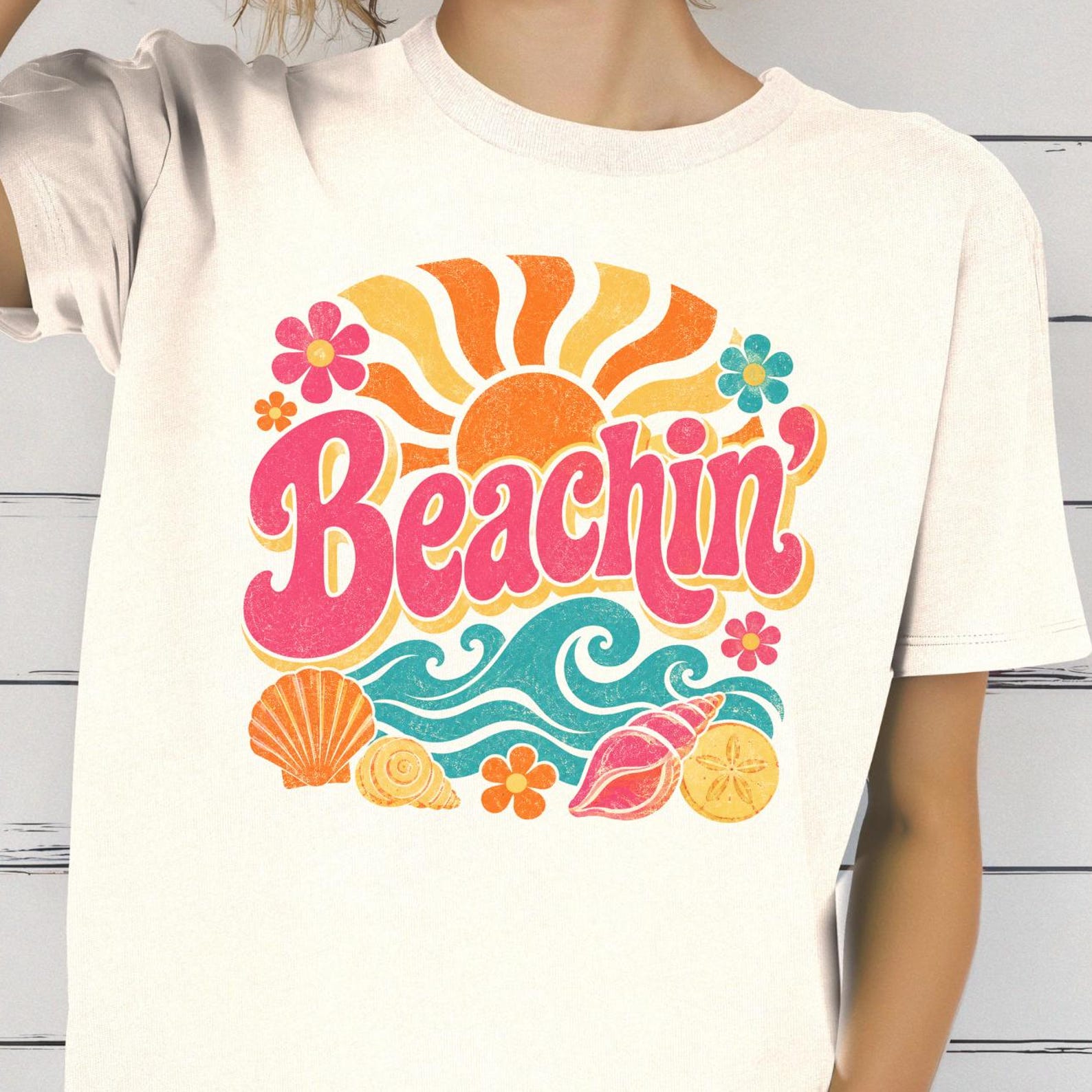 Beachin Shirt, Retro Beach Tee, Summer Vacation Shirt, Groovy Beach T shirt, Coastal Summer Tee, Seashell Shirt XL