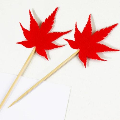 siawadeky Autumn-themed Cocktail Picks, Cake Toppers, Maple Leaf Design, 100 Pieces, Fruit Picks, Toothpicks, Fruit Hors D'oeuvre Pins, Cake Decoratio