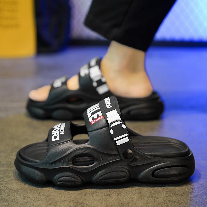 2025 New Men's Outdoor Sandals Slippers Beach Comfortable Thick Soft Clogs Men Casual Shoes Garden Shoes Men Women Beach Sandals