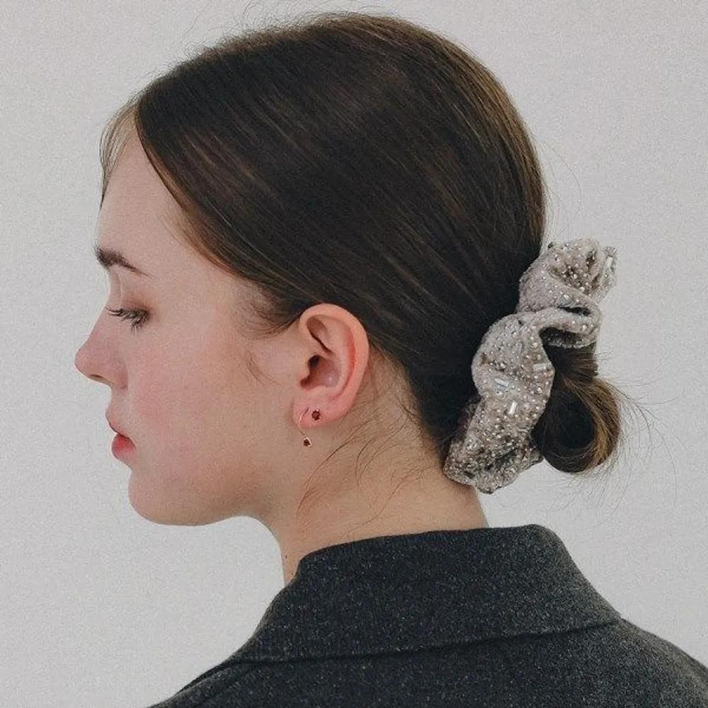 J Lauren Fluffy Cubic Dot Scrunchie H01494 black