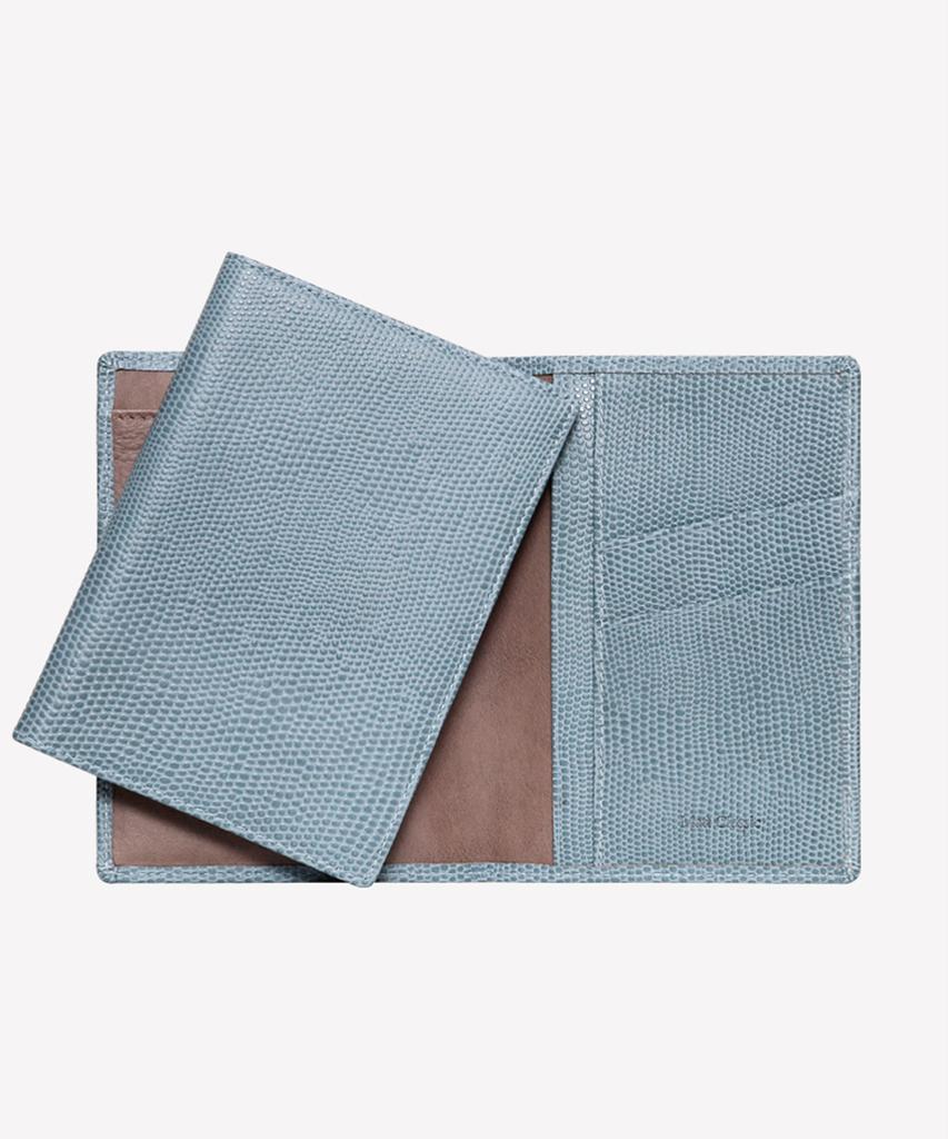 Matt Lizard Embossed Cowhide Passport Case (Sky Blue) W32042