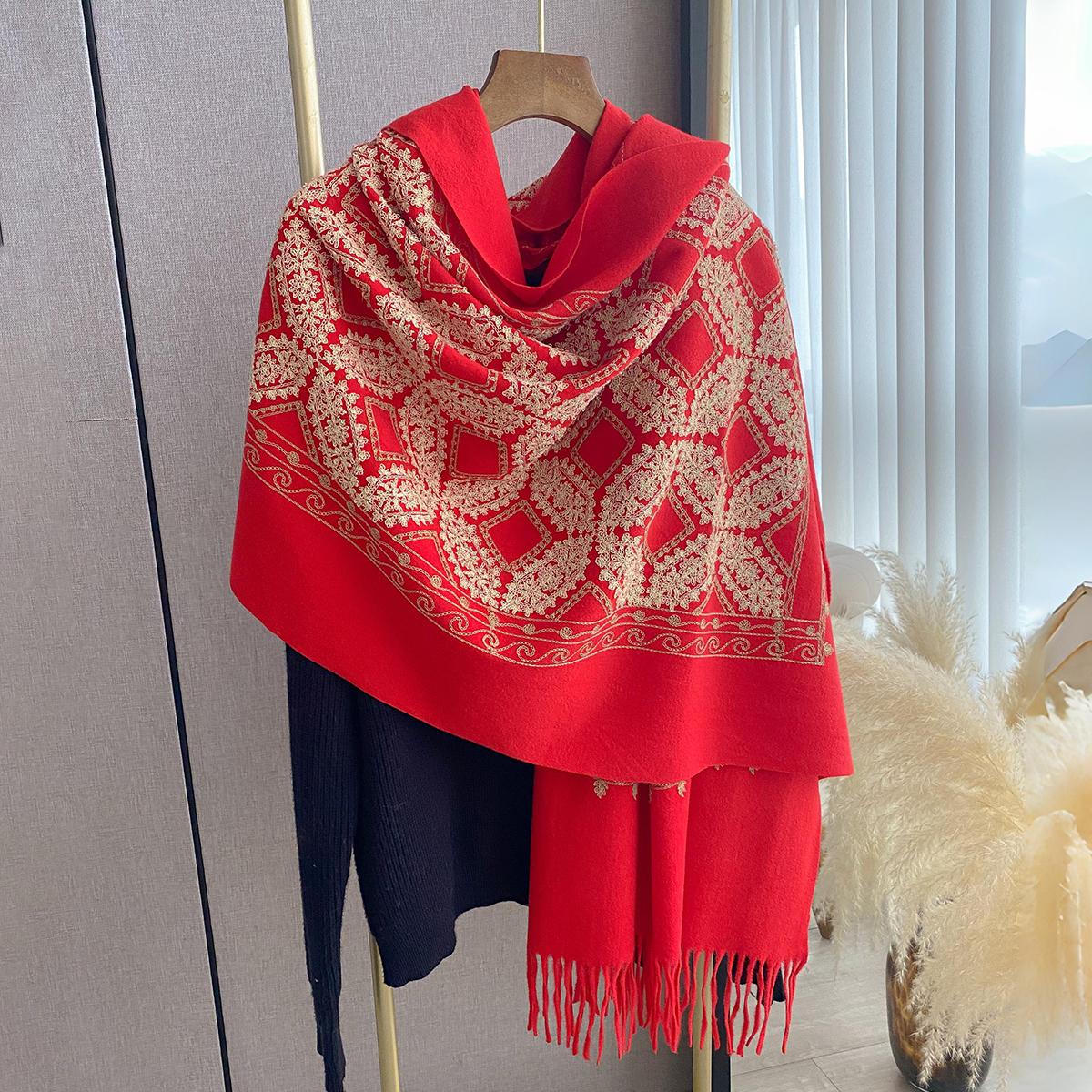 

Autumn Winter Warm Scarf Women Luxury Embroider Flower Bufanda Big Size Scarves Imitation Cashmere Poncho Female Pashmina червоний