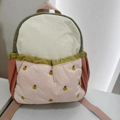 Kinder Rucksack mit Farbblöcken und Apfelstickerei, Leichtgewicht für Kindergarten und Reisen