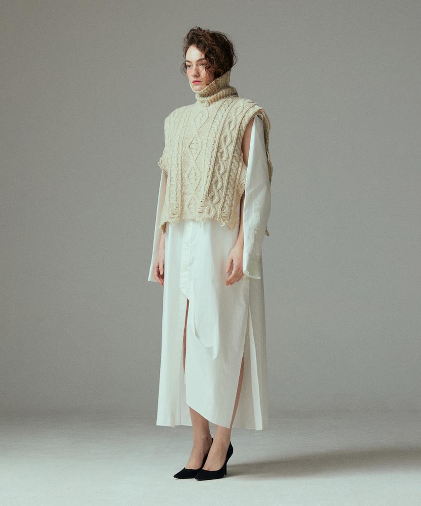 Meuameu Asymmetric Logo Long Shirt