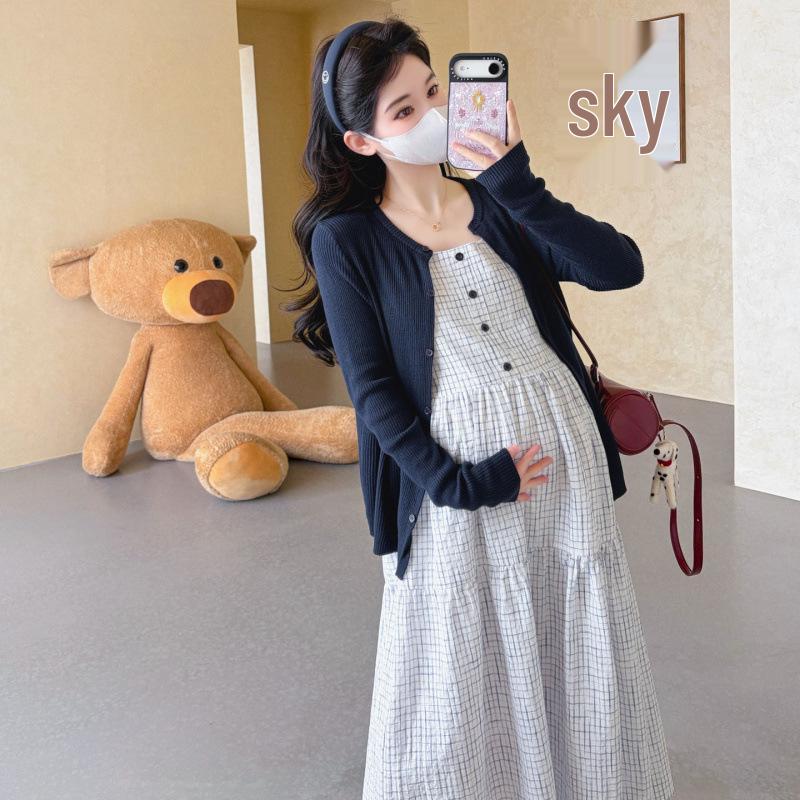Trendy Maternity Plaid Vest Dress Set: Slimming, Sun-Protective, Belly-Covering Spring/Summer Outfit M