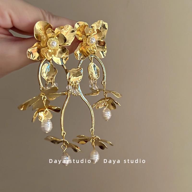 

Серьги-пусеты «Летний курортный стиль Мори Сладкий лепесток 2025»