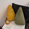 Einfache einfarbige Umhängetasche aus Nylon für die Taille von Frauen mit Reißverschluss, weiche Brusttasche, multifunktional, lässig