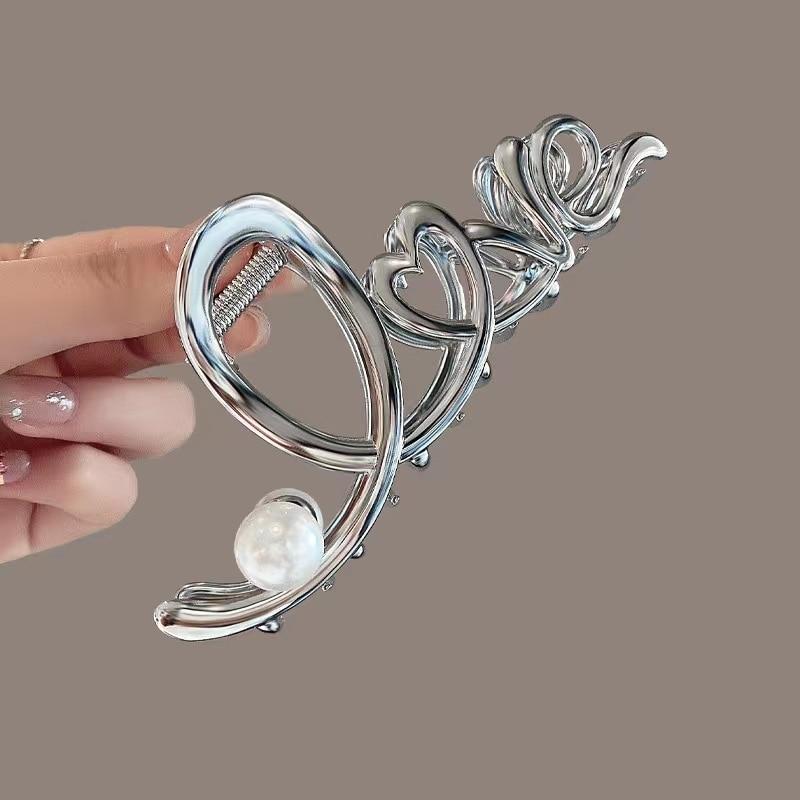 New Fashion Metal Love Star Claw Clip Elegant Hollow Hair Clips Crab Barrettes Hairgrip Hairpins For Women Hair Accessories Gift