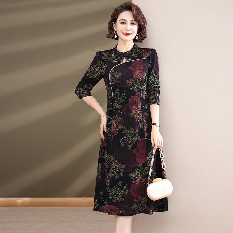Cheongsam-Kleid für Damen mittleren Alters, Herbst 2025: Eleganter langer Stil