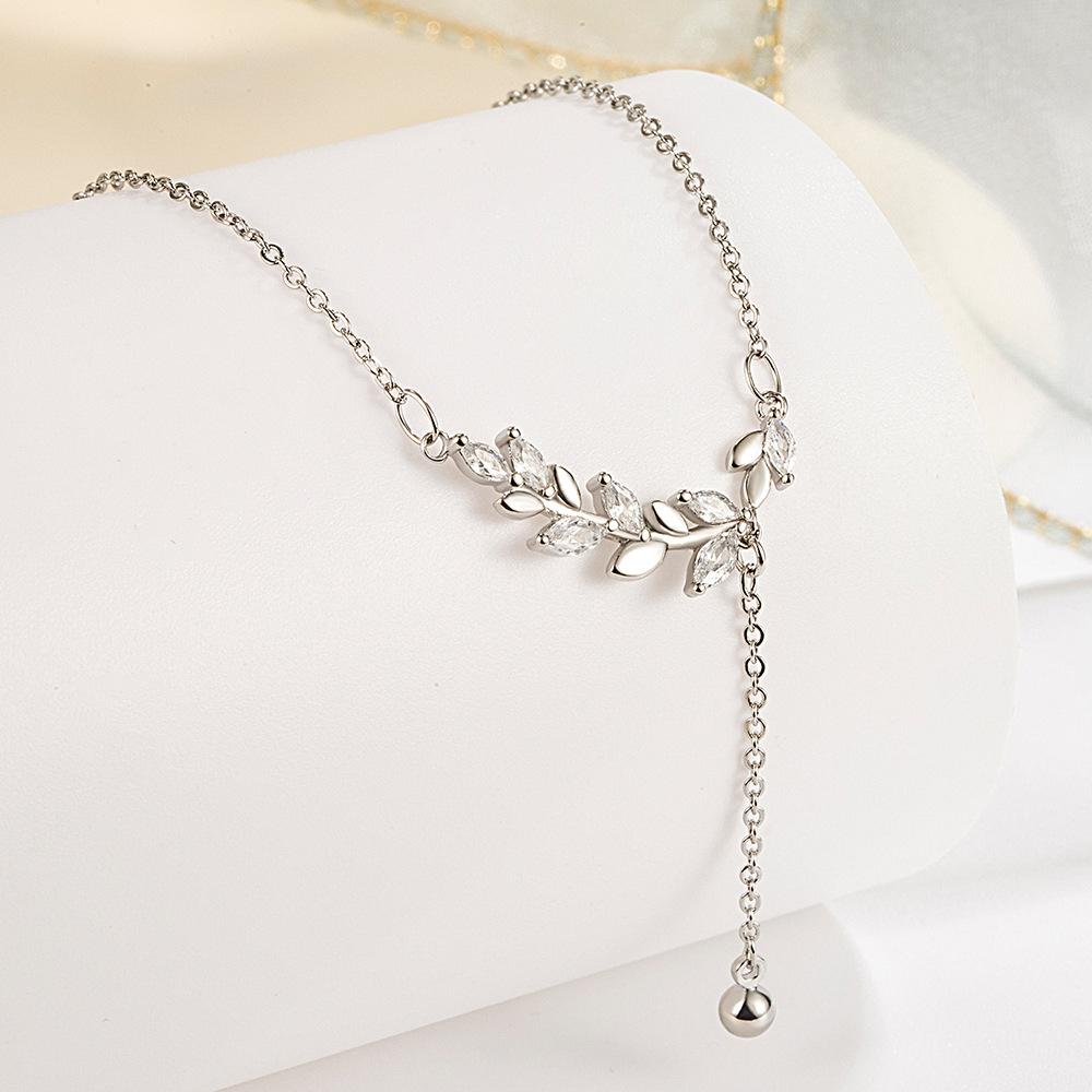 

Delicate Spike Ping An Leaf Fringed Collarbone Chain Necklace, Female Mori Wind Wheat Spike Necklace