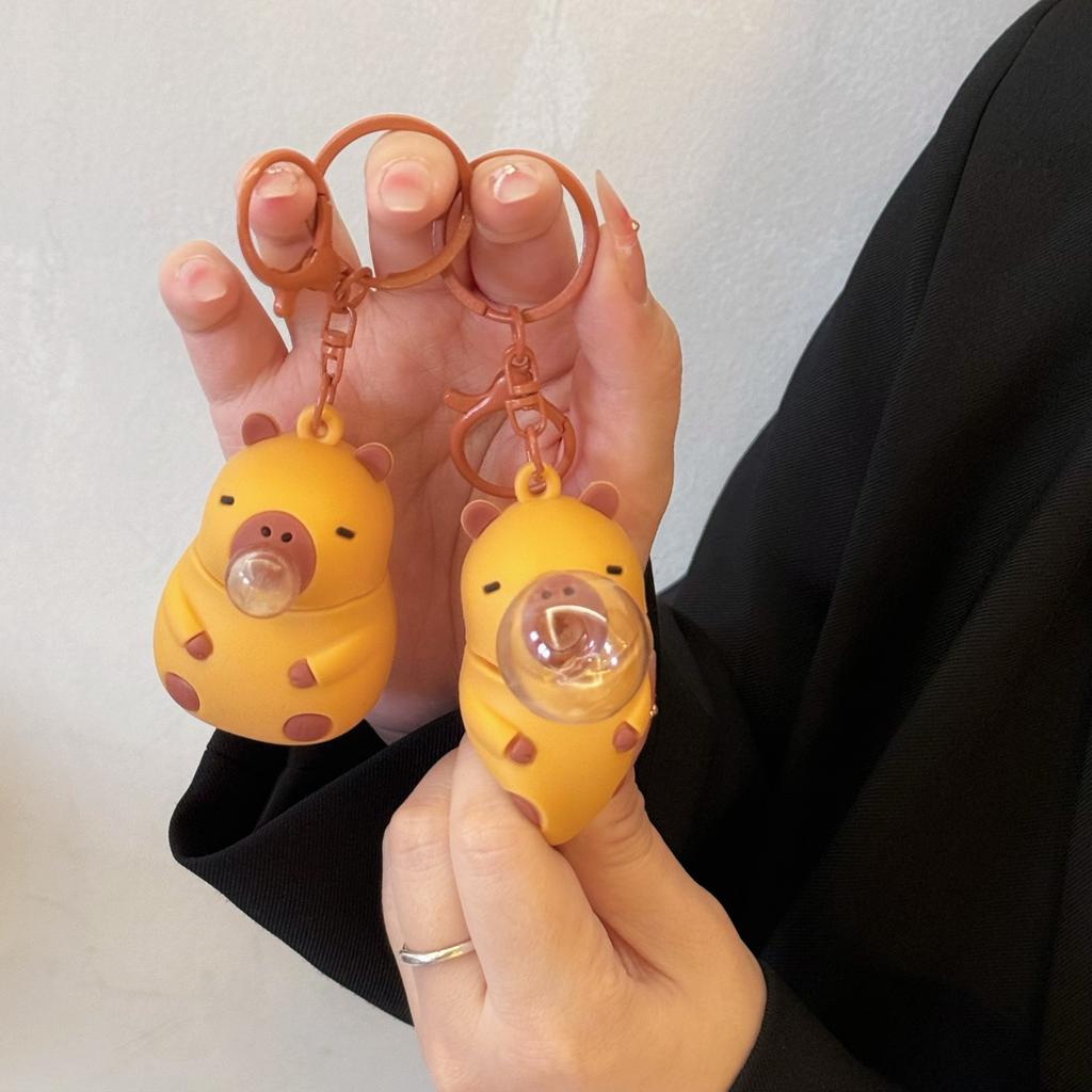 9.5cm Internet-famous Capybara Blowing Bubbles Keychain - Cute Water Vole Pendant for Car and Bag, Delicate Small Gift