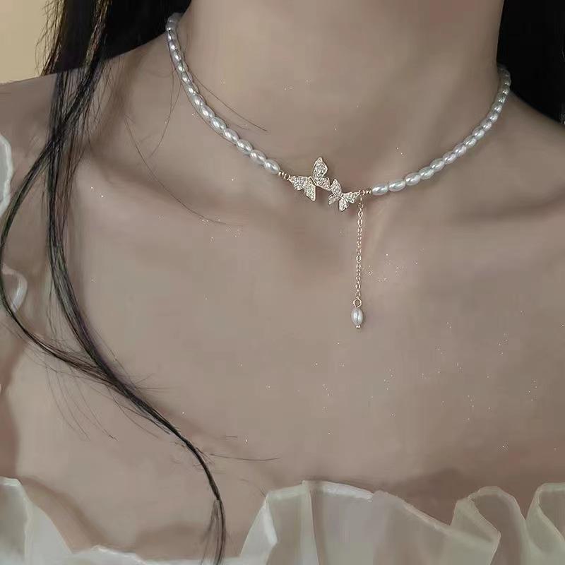 Vintage Elegant Pearl Necklace for Women Tassel Butterfly Pendant Alloy Choker Collarbone Chain Retro Summer Jewelry Gift