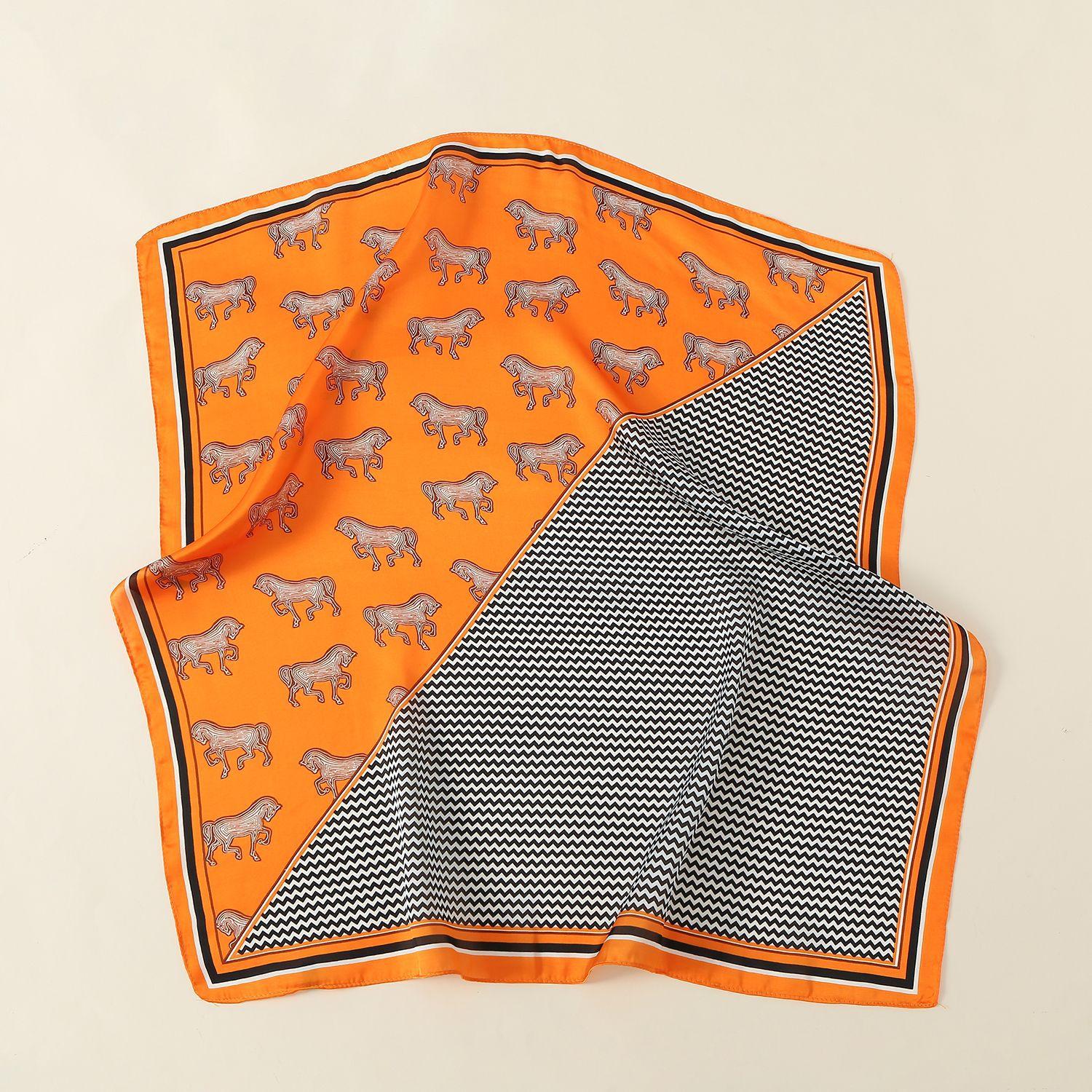 

Literary and retro square scarf, high-grade gilt edge cashew flower female imitation silk scarf, thin temperament versatile silk scarf 70cm