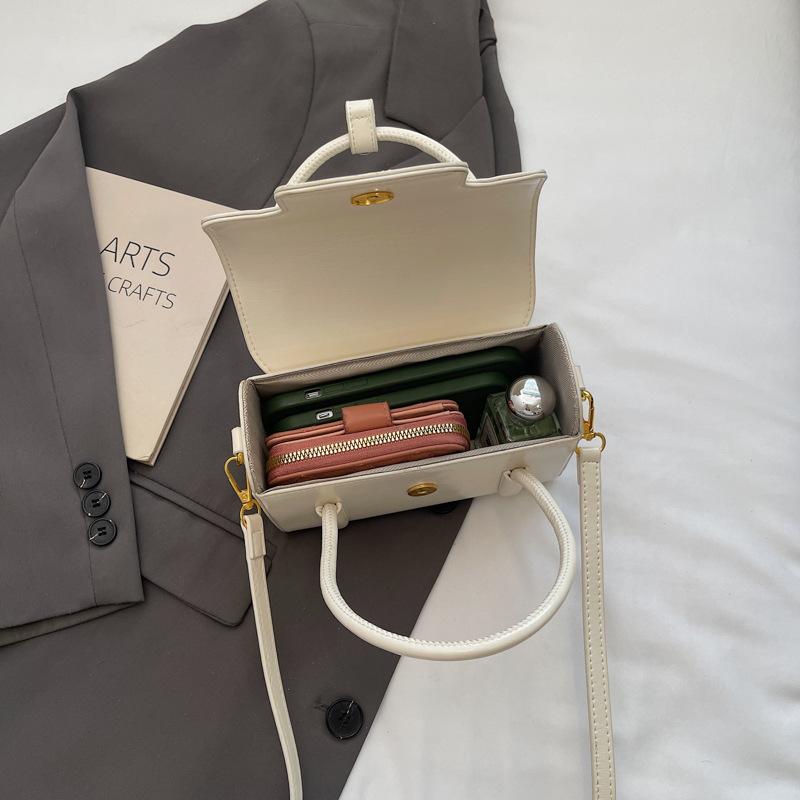 Versatile Handbag Women's Versatile Messenger Bag Casual Shoulder Bag Small Square Bag