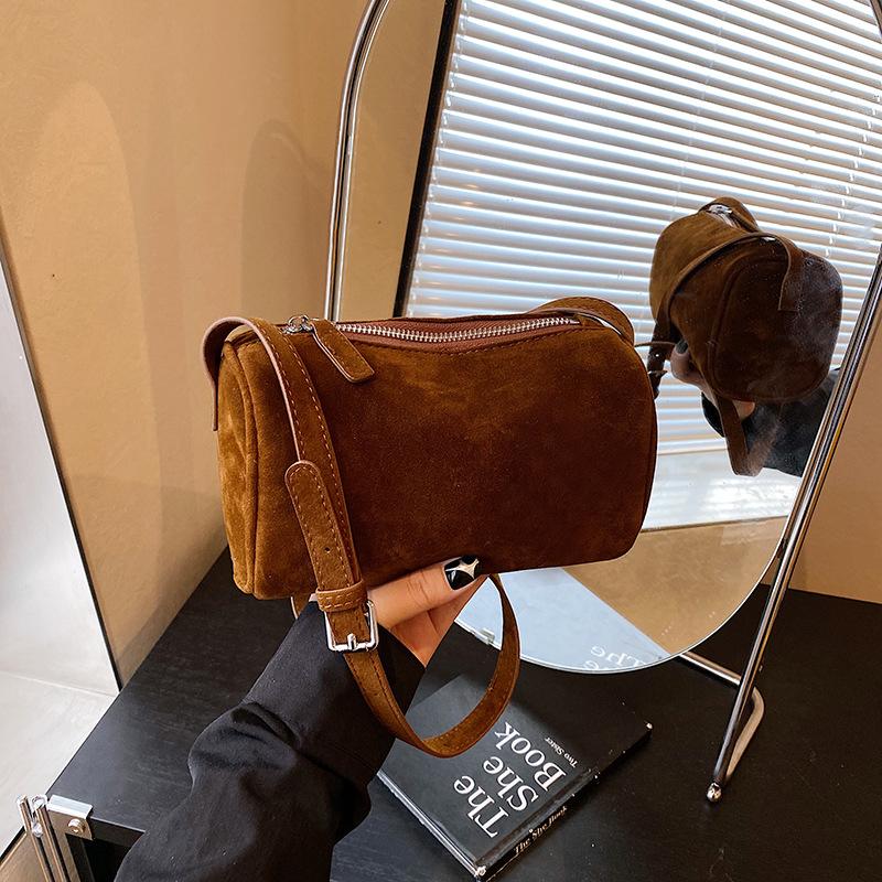 Frosted retro bag women's summer new versatile shoulder messenger bag niche premium pillow bag