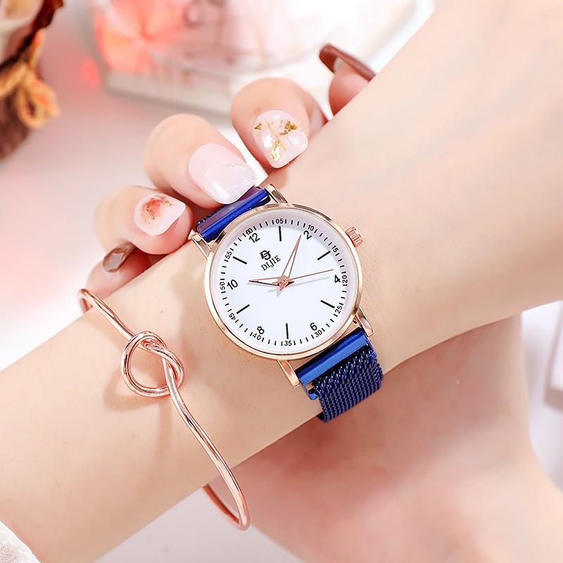Simple Light Luxury Quartz Series Niche White Fashion Women'S Magnet Trend Girlfriend Gift Mori Series Wrist Watch