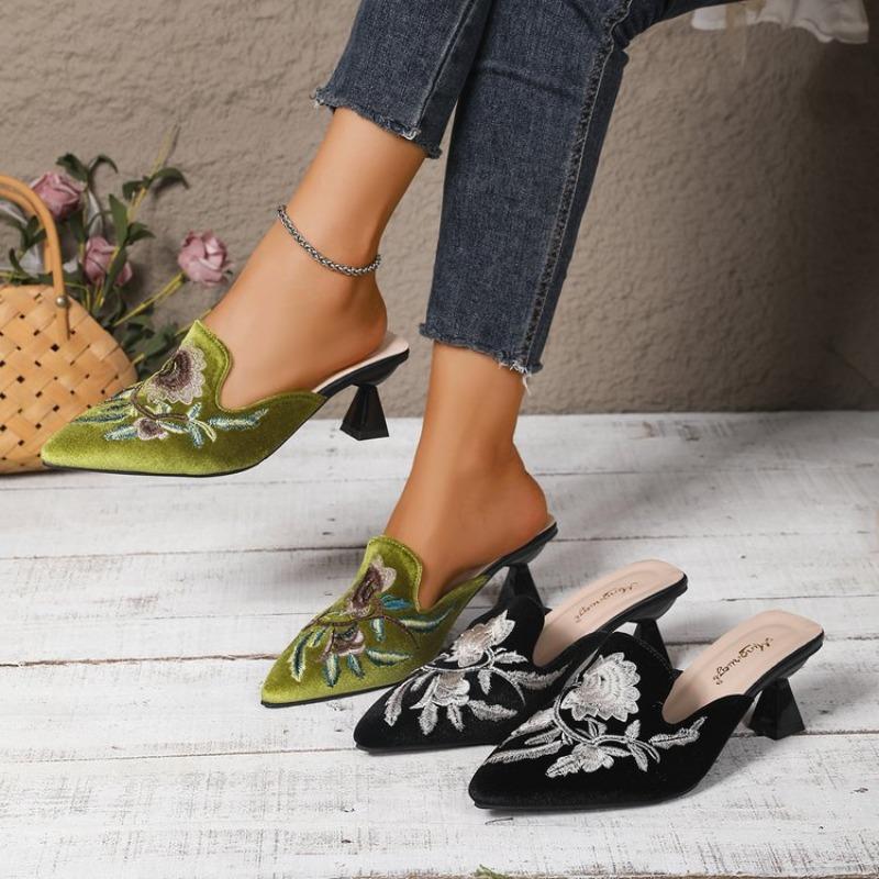 Chinese Embroidered Baotou 2026 Slippers New Summer National Style Pointed Toe Temperament Women