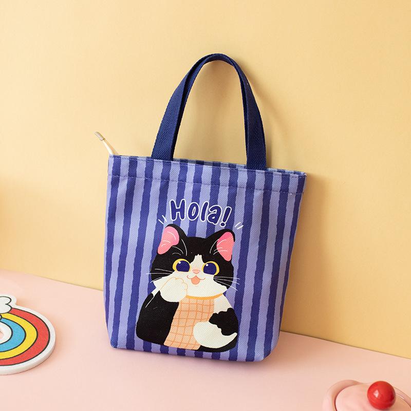 Original cartoon gift bag, cute handbag, birthday gift, Bao Ma hand carry to work, lunch box bag, casual style