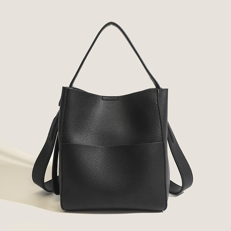 A Niche Design, Fashionable Commuter Bucket Bag, A Stylish and High-quality Crossbody Bag