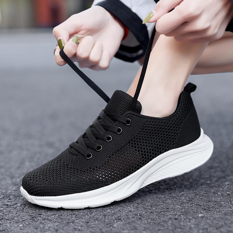Summer Hollow New Running Sports Shoes Student Breathable Mesh Shoes Black Lightweight Shock-absorbing Travel Shoes