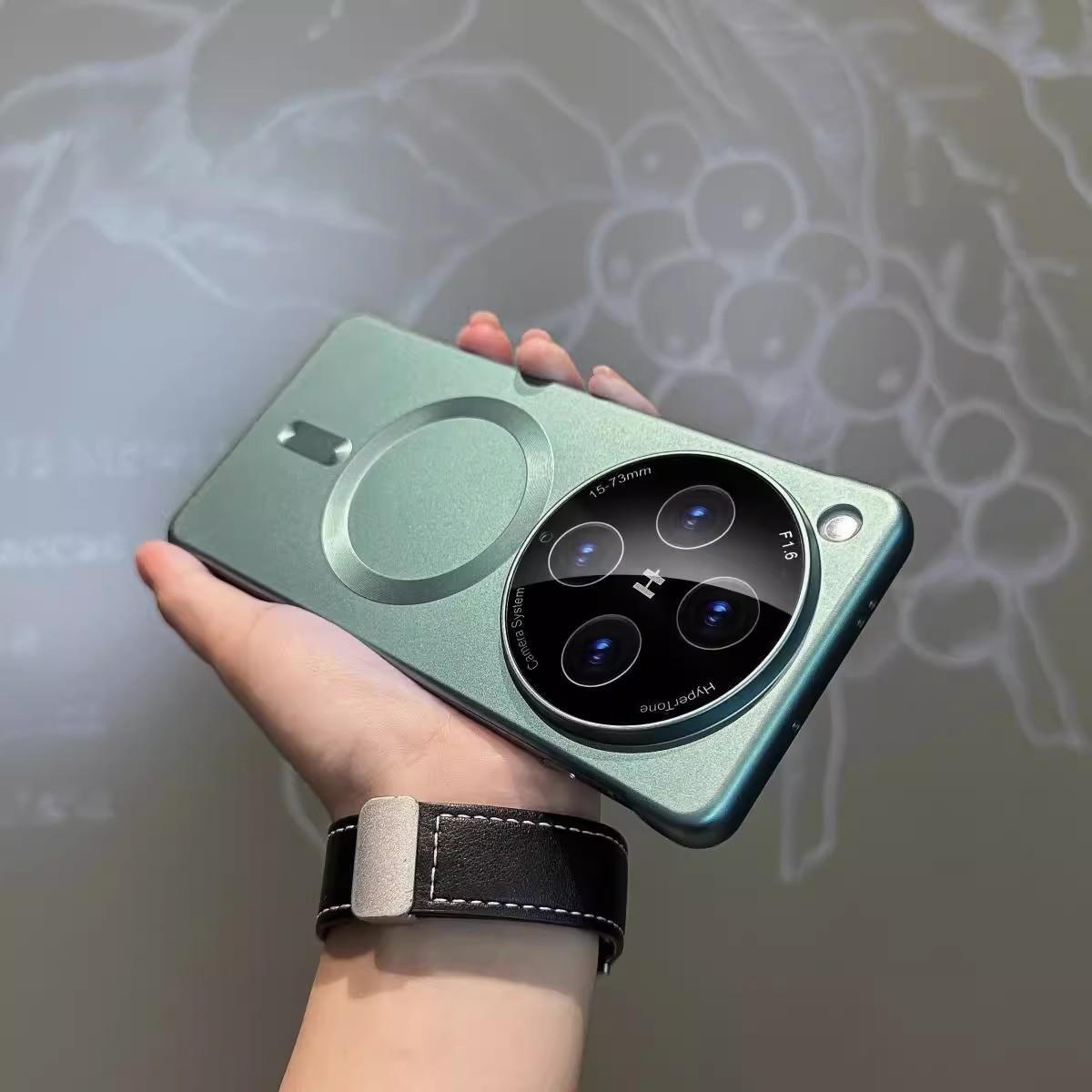 

This Is Suitable for The OPPOFindx8 Ultra-thin Nude-feel Matte PCfindX8pro Phone Case with A Metallic Paint Magnetic Attachment Borderless Design OPPOFindX8