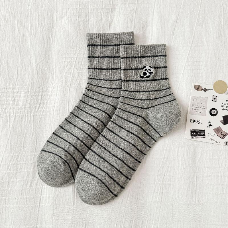 Ladies' Spring and Autumn Cartoon Embroidered Mid-calf Socks, Trendy and Versatile Striped Women's Socks, School Style