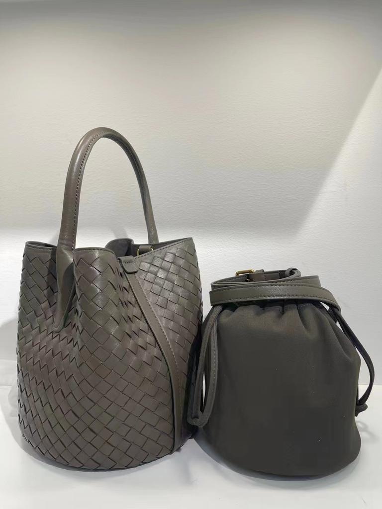 Neue gewebte Eimertasche aus Schaffell mit Nischenstruktur, Gemüsekorb, Handtasche aus echtem Leder, gewebte Umhängetasche