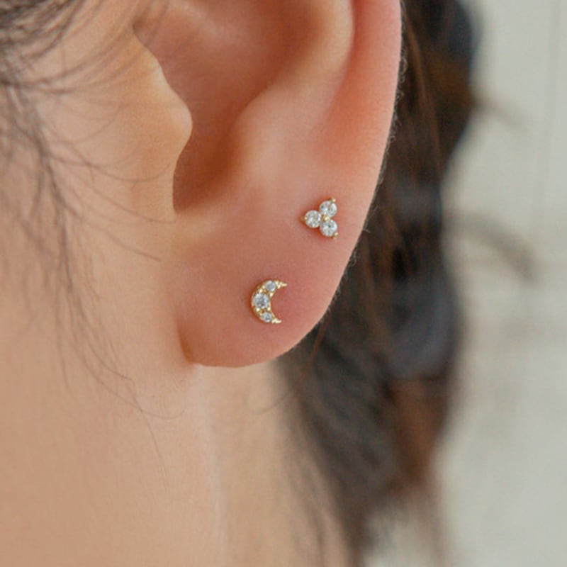 LUNNE 14k Nail Moon Mini Cubic Piercing Earrings (14k Gold) S15