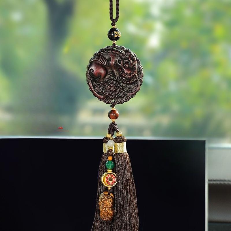 New Model Interior Decorative Item for Baishan Auto - Walnut Car Rearview Mirror Hanger - Decorative Car Accessory