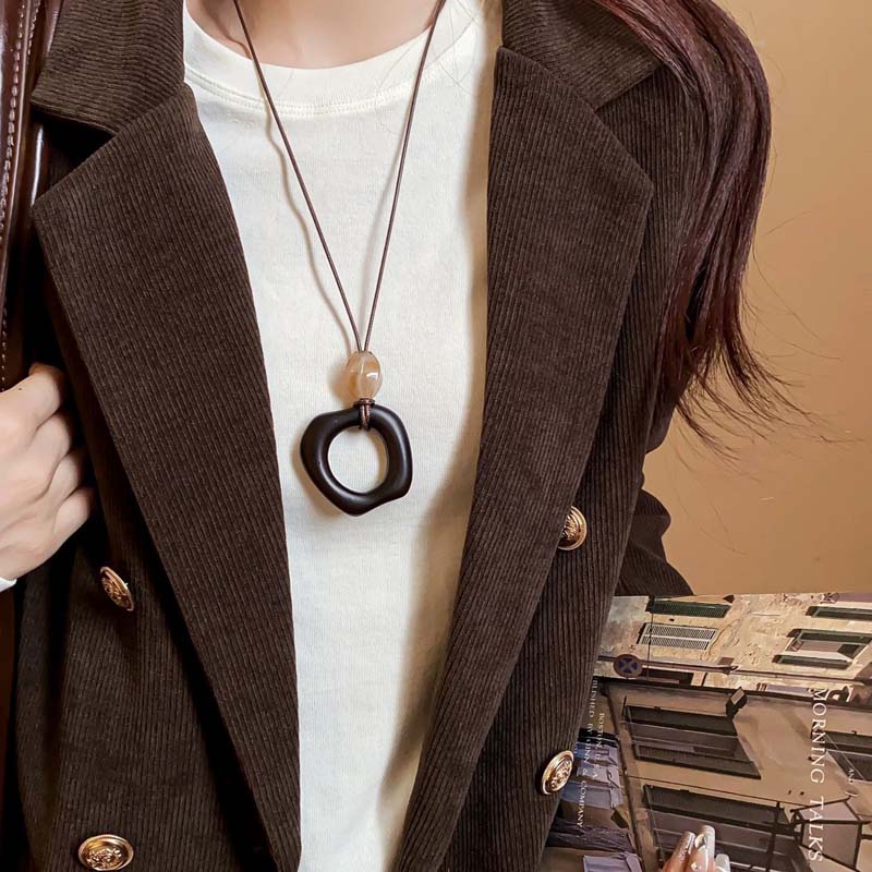Chinese Style Geometric Irregular Oval Pendant Necklace for Women Retro Adjustable Long Wax Rope Necklace Birthday Party Jewelry