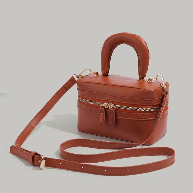 Korean Version Mini Box Small Bag 2024 New Handbag for Women Simple Shoulder Bag Fashion Versatile Crossbody Bag