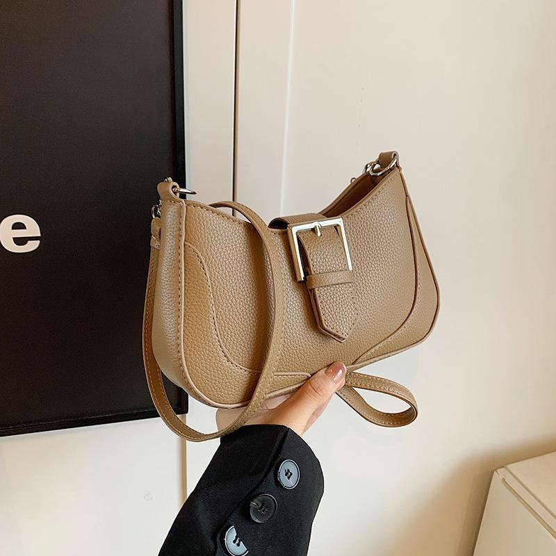 

Французская нишевая сумка подмышку женская 2025 новая осень и зима ретро сумка на плечо высококлассная модная универсальная маленькая квадратная сумка хаки