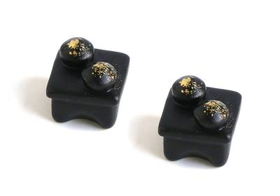 בובות וצעצועי פרווה – בתי בובות ואביזרים