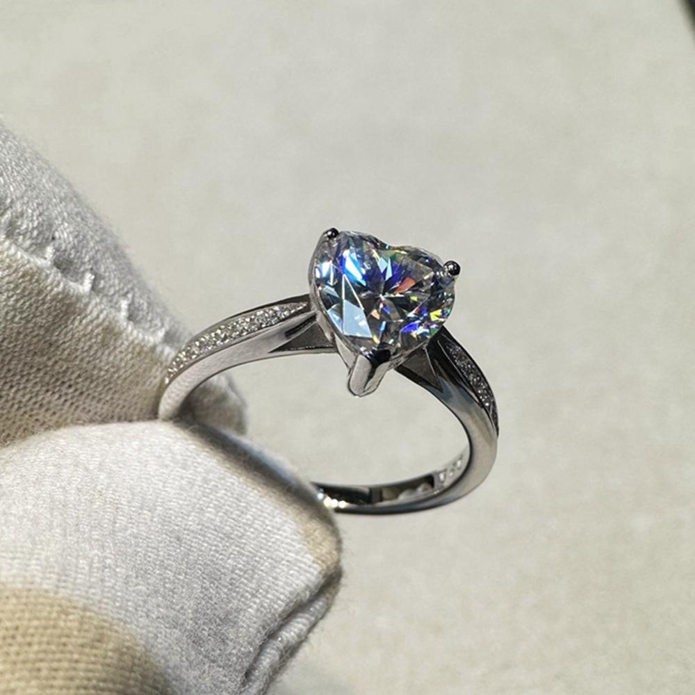 Vinregem Luxury 100% 925 Sterling Silver 3EX VVS1 D Color Heart Cut 8 MM 2CT Real Moissanite Diamonds Ring for Women Engagement Fine Jewelry Gifts
