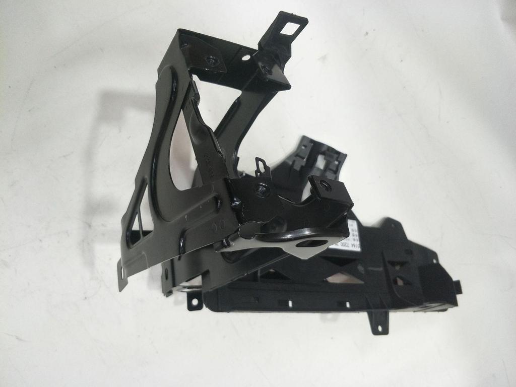 Fäste för höger strålkastare för BMW F10/F18 51647200794