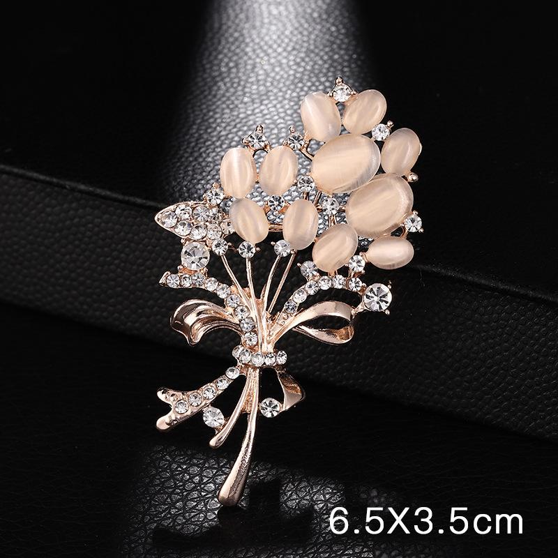Elegante Pfingstrosenbrosche: High-End Brosche im chinesischen Stil