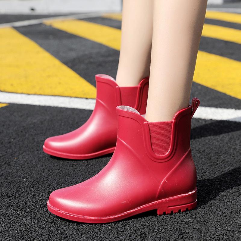 Rain Shoes Women's Short Tube New Fashion Water Shoes Non-slip Waterproof Light Wear-resistant Water Boots Car Wash Kitchen