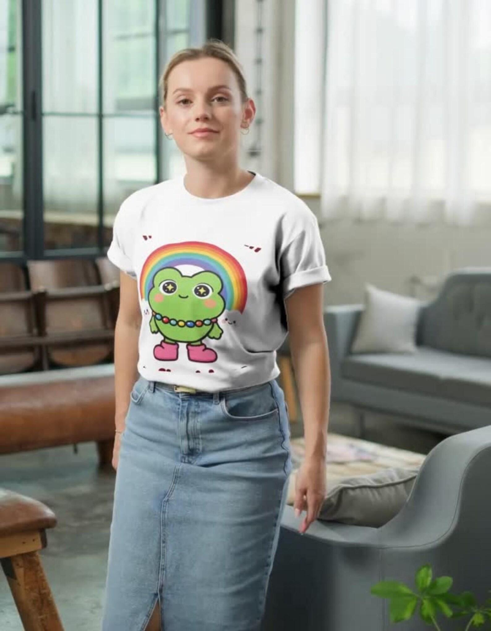 frog t-shirt | Cute rainbow graphic t-shirt S